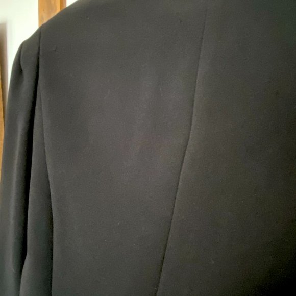 Max Mara Cropped Black Jacket | Pianoforte Collezone | Business Casual - Picture 7 of 10